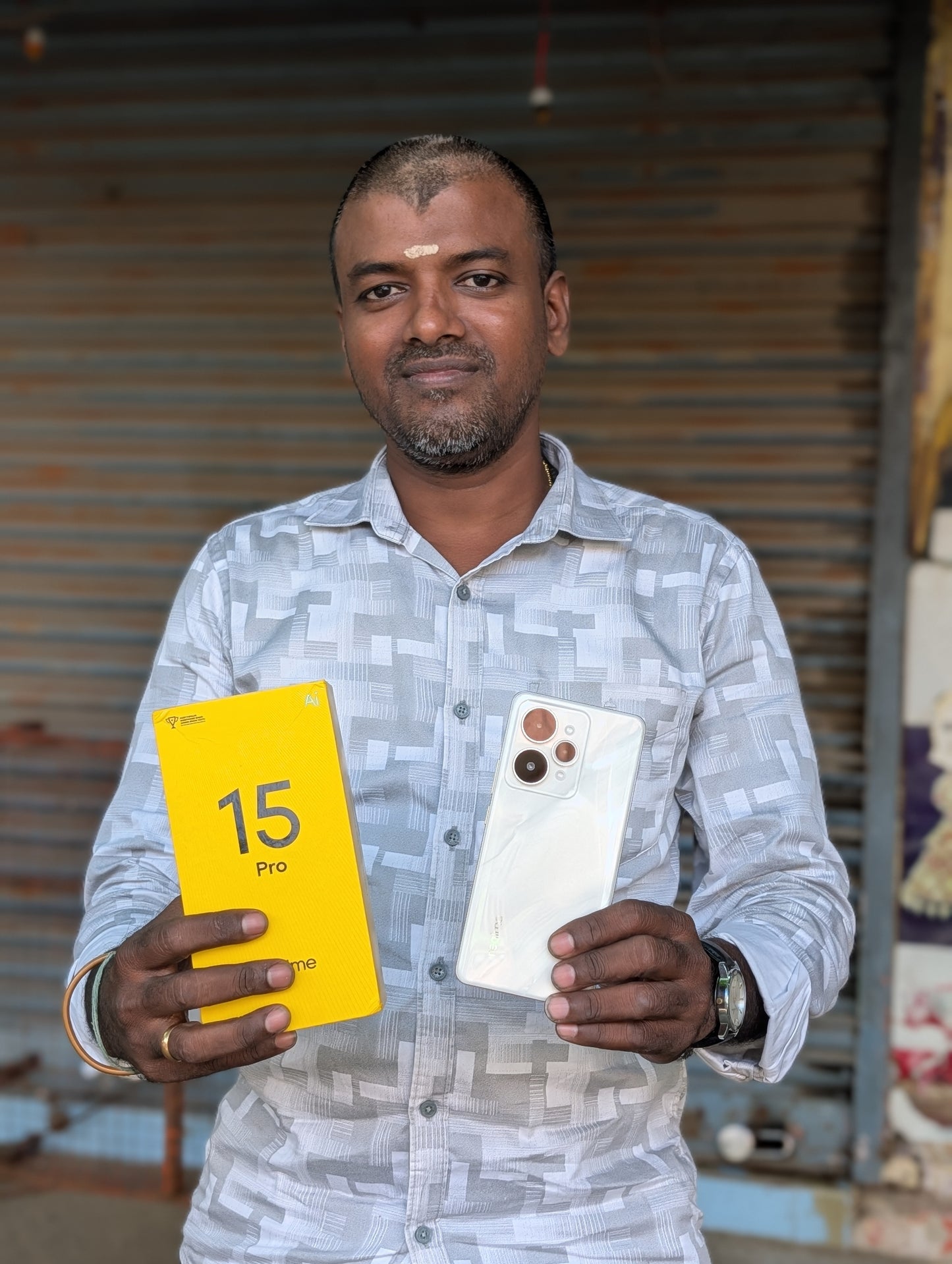 realme 15 Pro 5G - Lowest Unique Price Giveaway